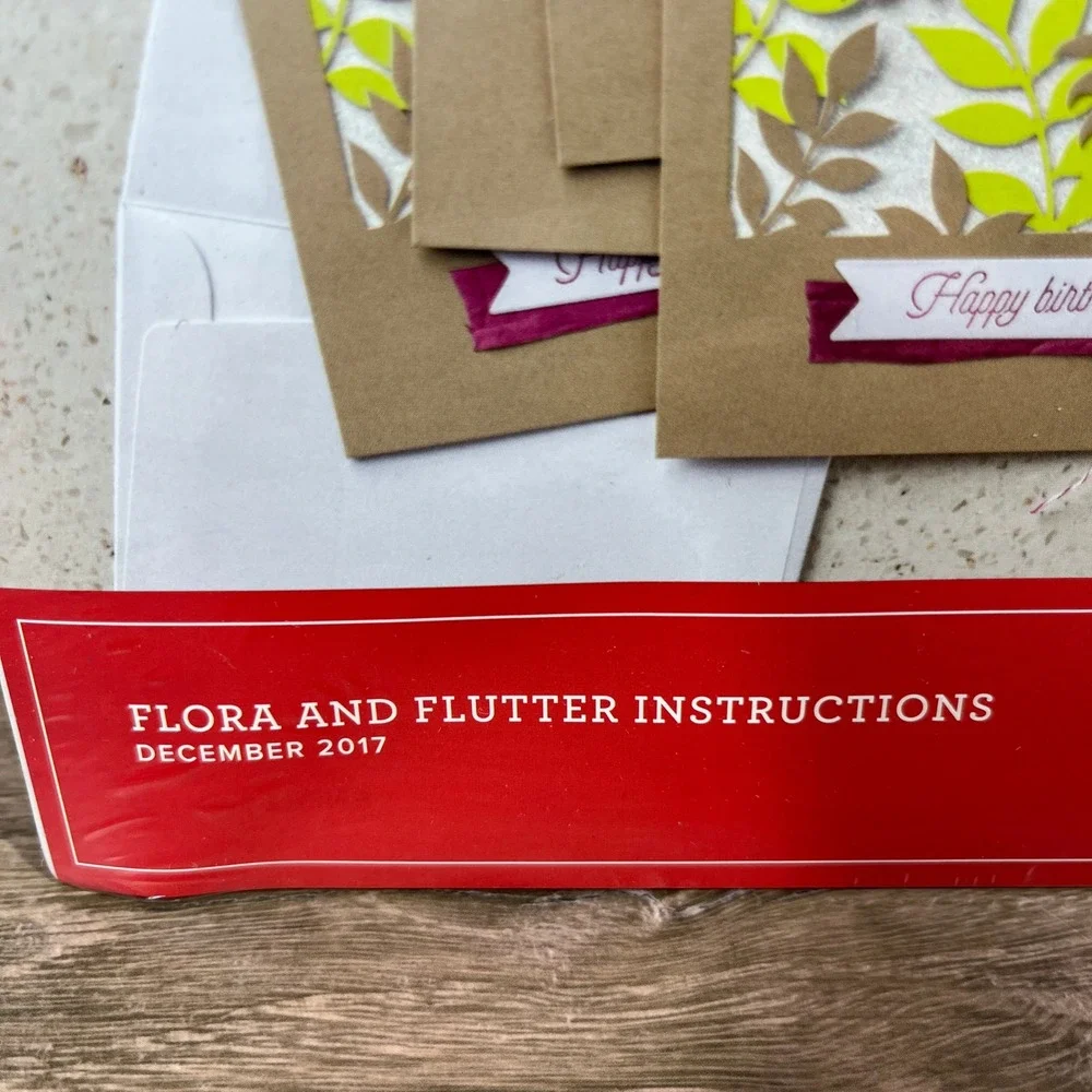 Stampin Up Paper Pumpkin Flora and Flutter Kit Dec 2017 Berry Burst Floral 8ct